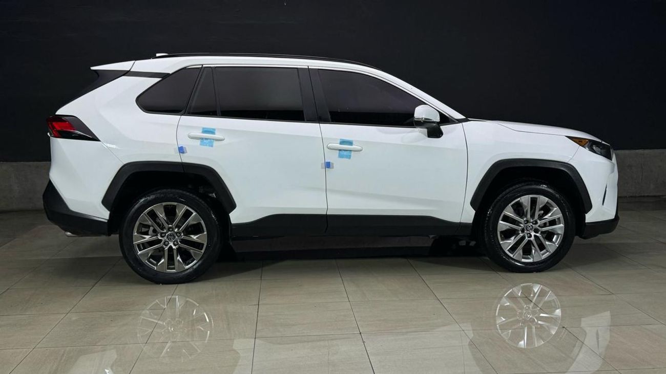 تويوتا راف ٤ XLE Full Option