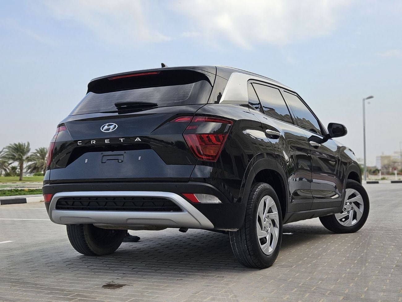 Hyundai Creta Comfort 1.5L LHD V4 Petrol Engine Automatic Gear 2WD 5 Seats 5 Doors