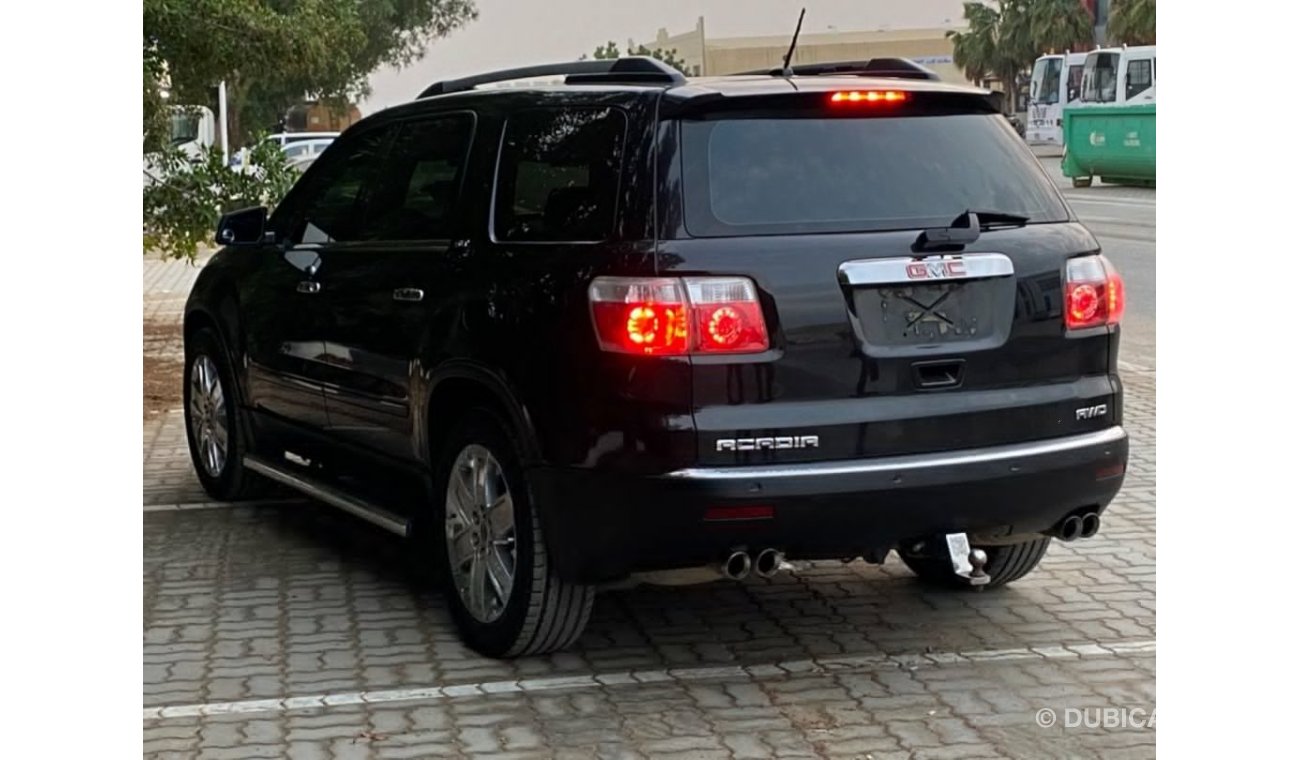 GMC Acadia