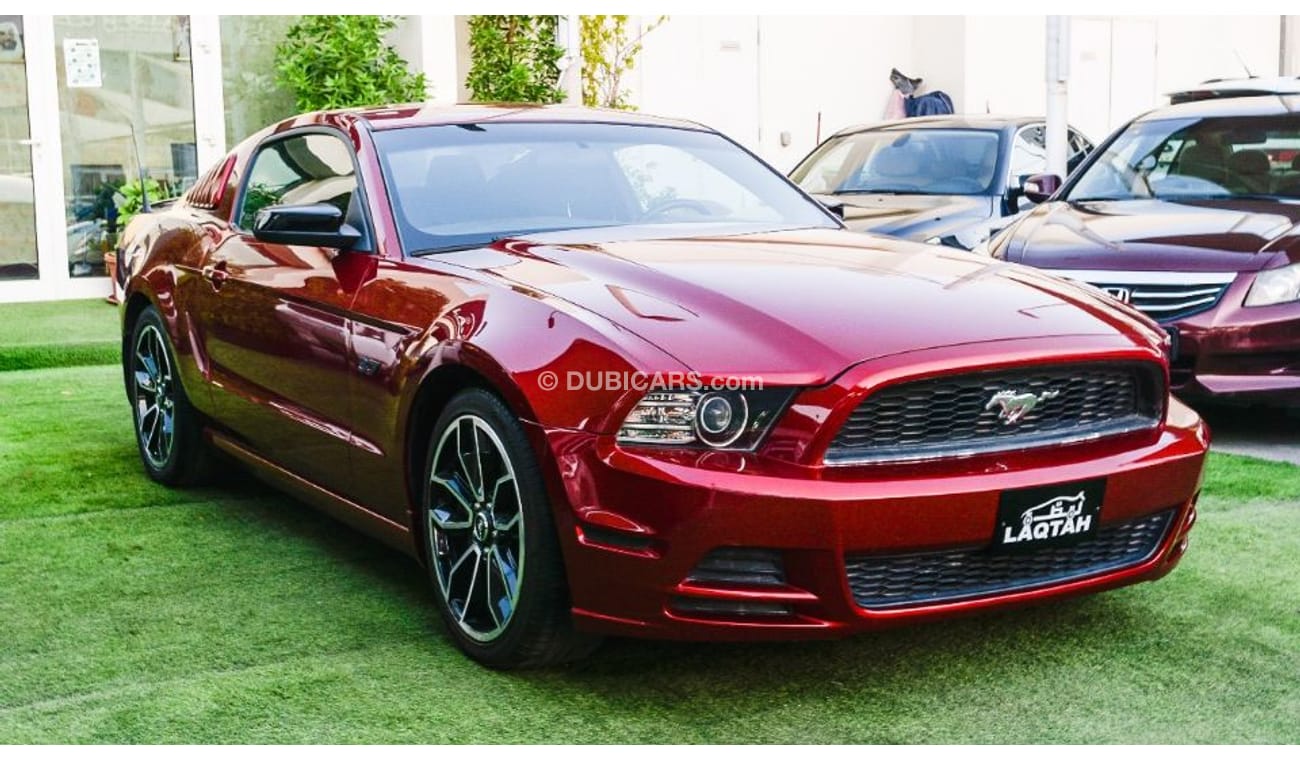 Ford Mustang Ford Mostung Model 2014 import American coulour Red very very clear