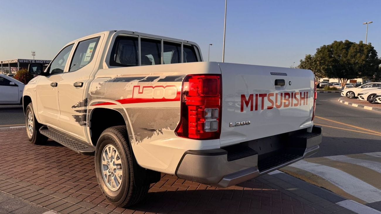 ميتسوبيشي L200 Double Cabin  2.4L 4X4  AT 6 Speed