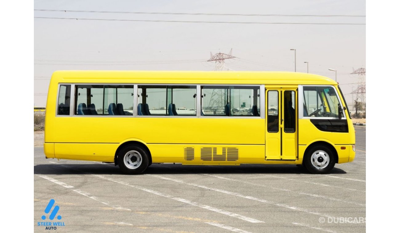 ميتسوبيشي روزا 2016 32 Seater School Bus 4.2L Diesel MT / Like New Condition / GCC Specs / Book Now