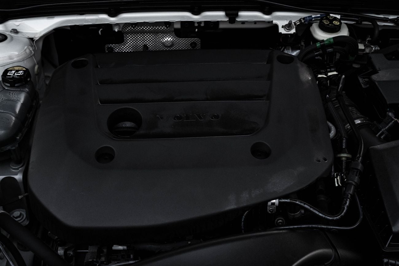 فولفو XC 40 CORE XC40 Core | 2,253 P.M | 0% Downpayment | VOLVO WARRANTY!