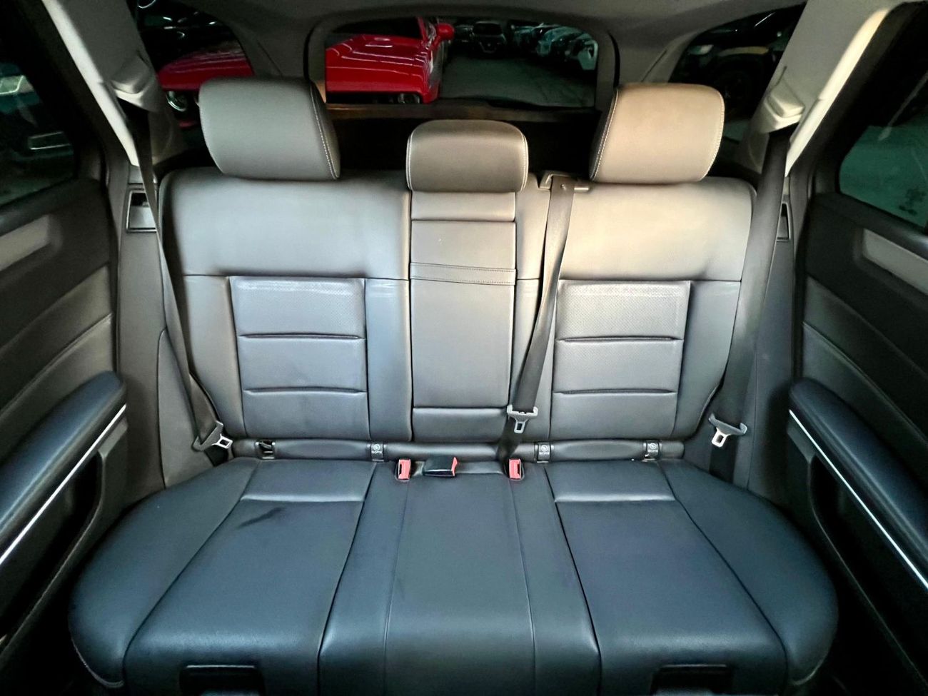 مرسيدس بنز E200 AMG E200 dissel engine clean title warranty one year