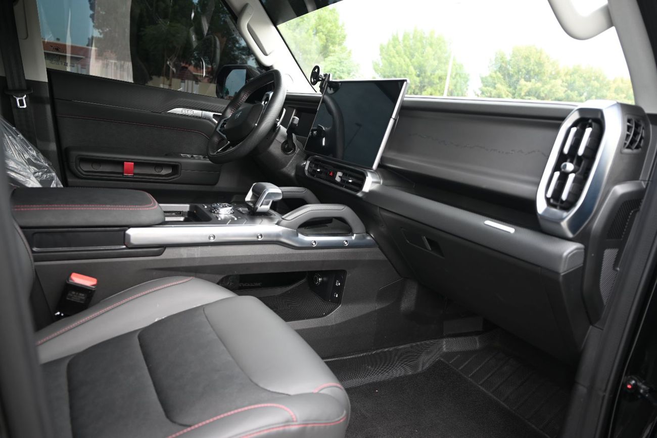 Jetour T2 Luxury BLACK EDITION - JETOUR T2 LEXURY - 4WD 2.0L 2024