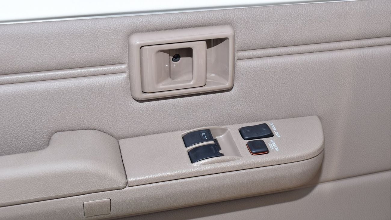 Toyota Land Cruiser 70 LC78  4.0L Double Tank Auto Transmission