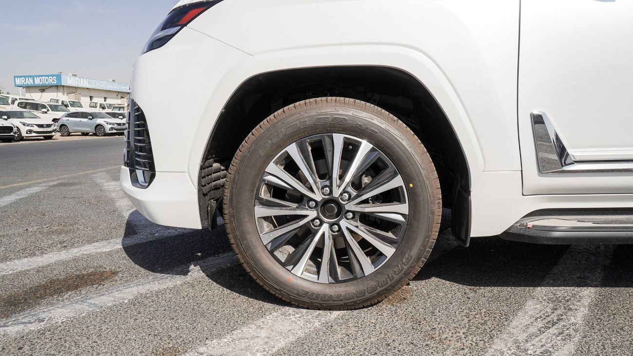 لكزس LX 600 3.5L V6