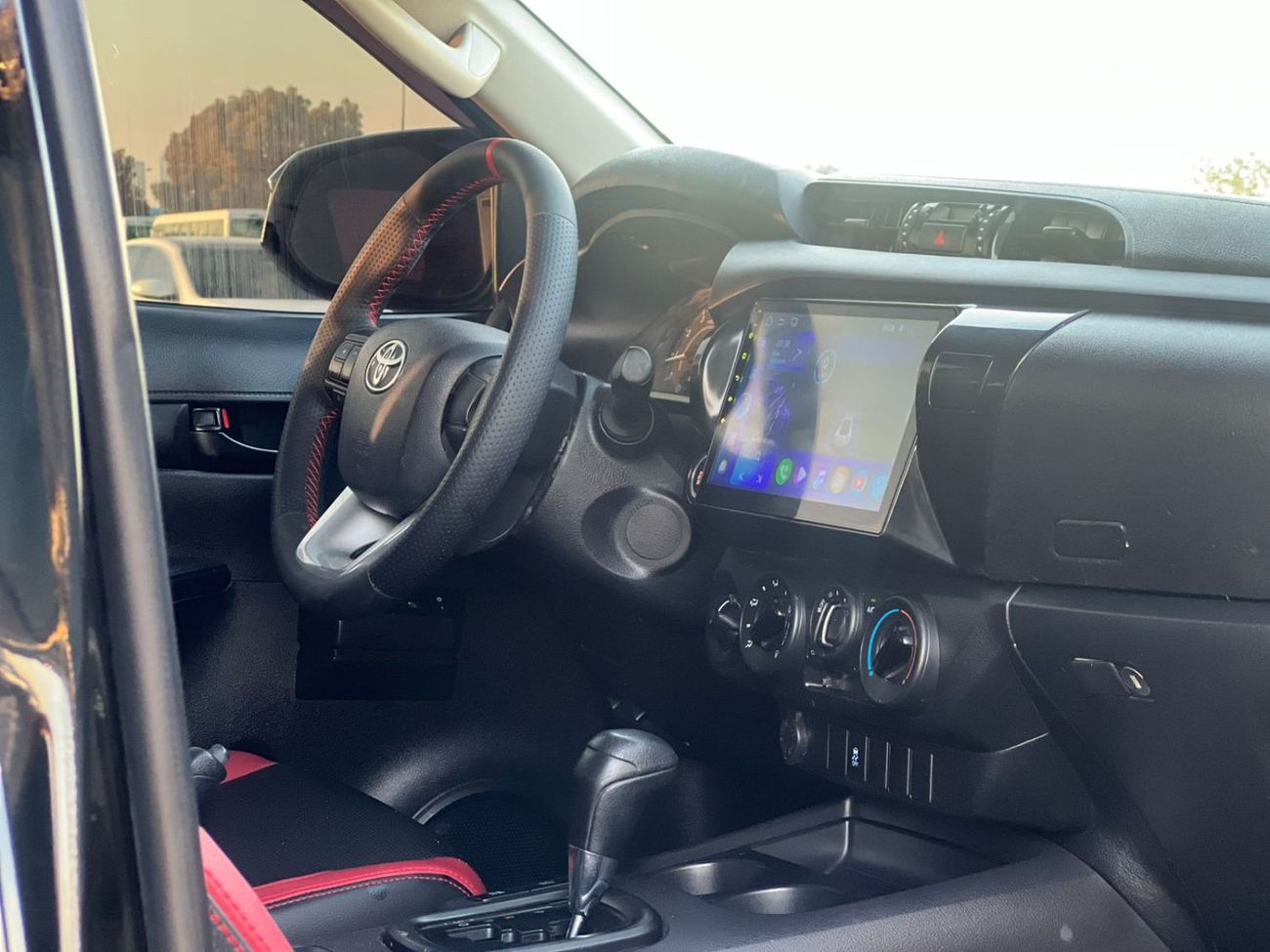 Toyota Hilux 2019 Toyota Hilux GL  Advanture Modified - 2.7L V4 - AWD 4x4- GCC -360* CAM - Push Start - Patrol