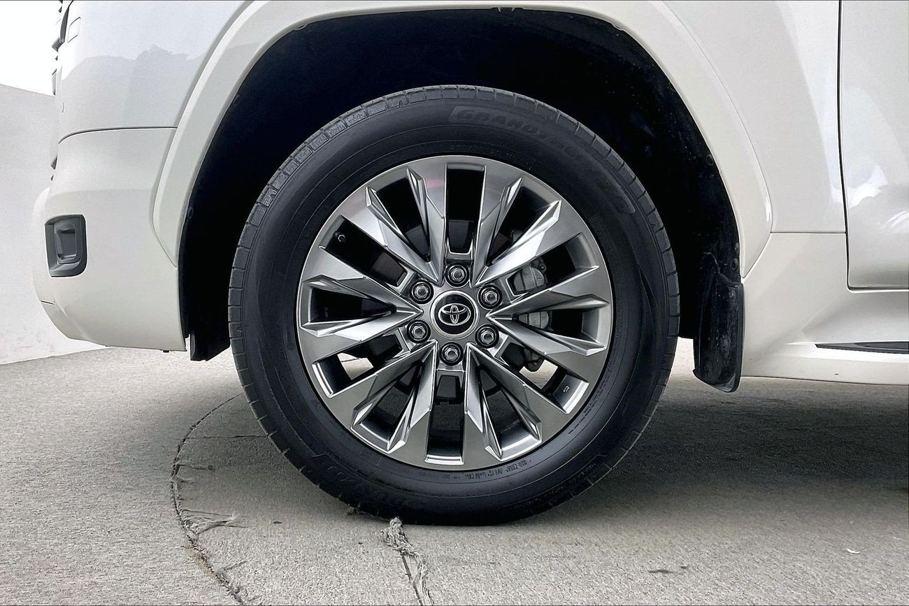 Toyota Land Cruiser GXR | Guaranteed Warranty | 0 Down Payment