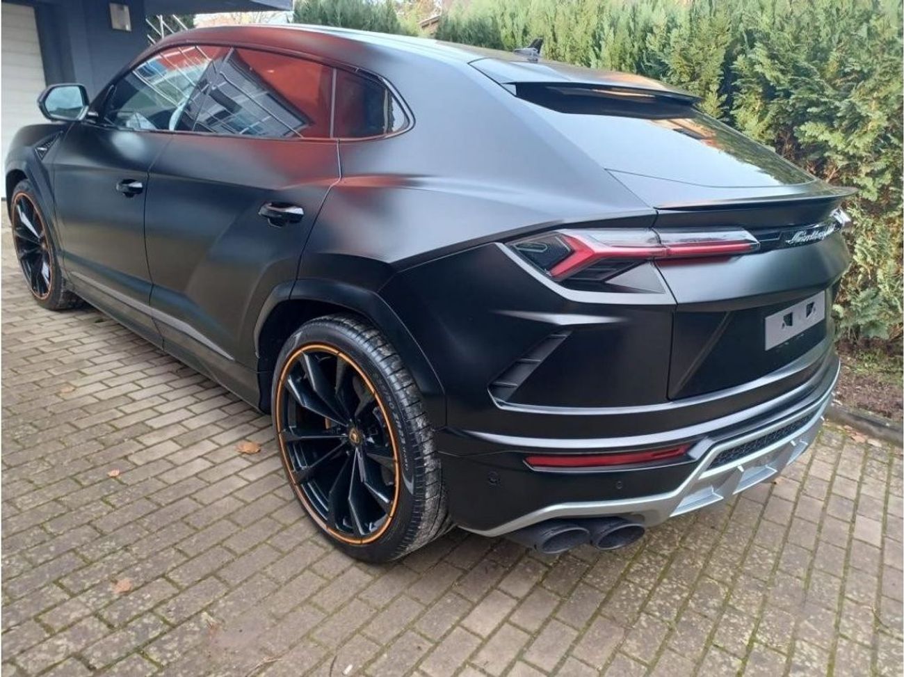 Lamborghini Urus Graphite Capsule