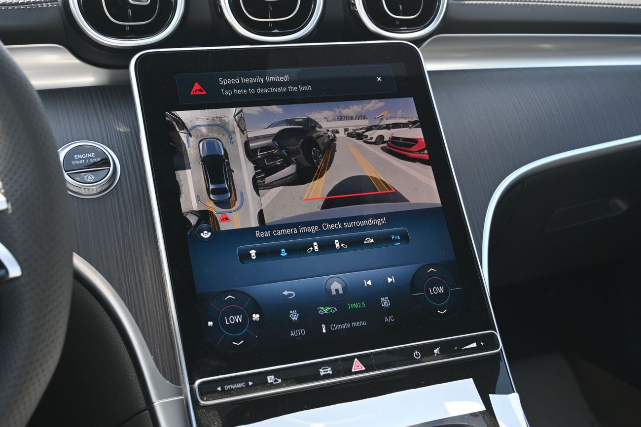 Mercedes-Benz C 200 L Mercedes-Benz C200L Full 1.5L, Petrol AT, Model 2025 Color White