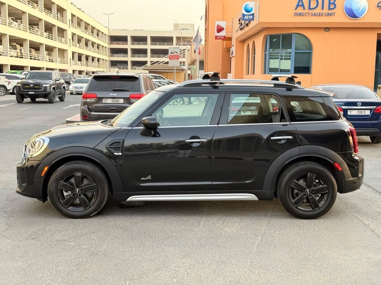 Mini Cooper Countryman CLASSIC TRIM 2024 TWIN TURBO CHARGE ENGINE 2.0 L low KM CANADA SPEC
