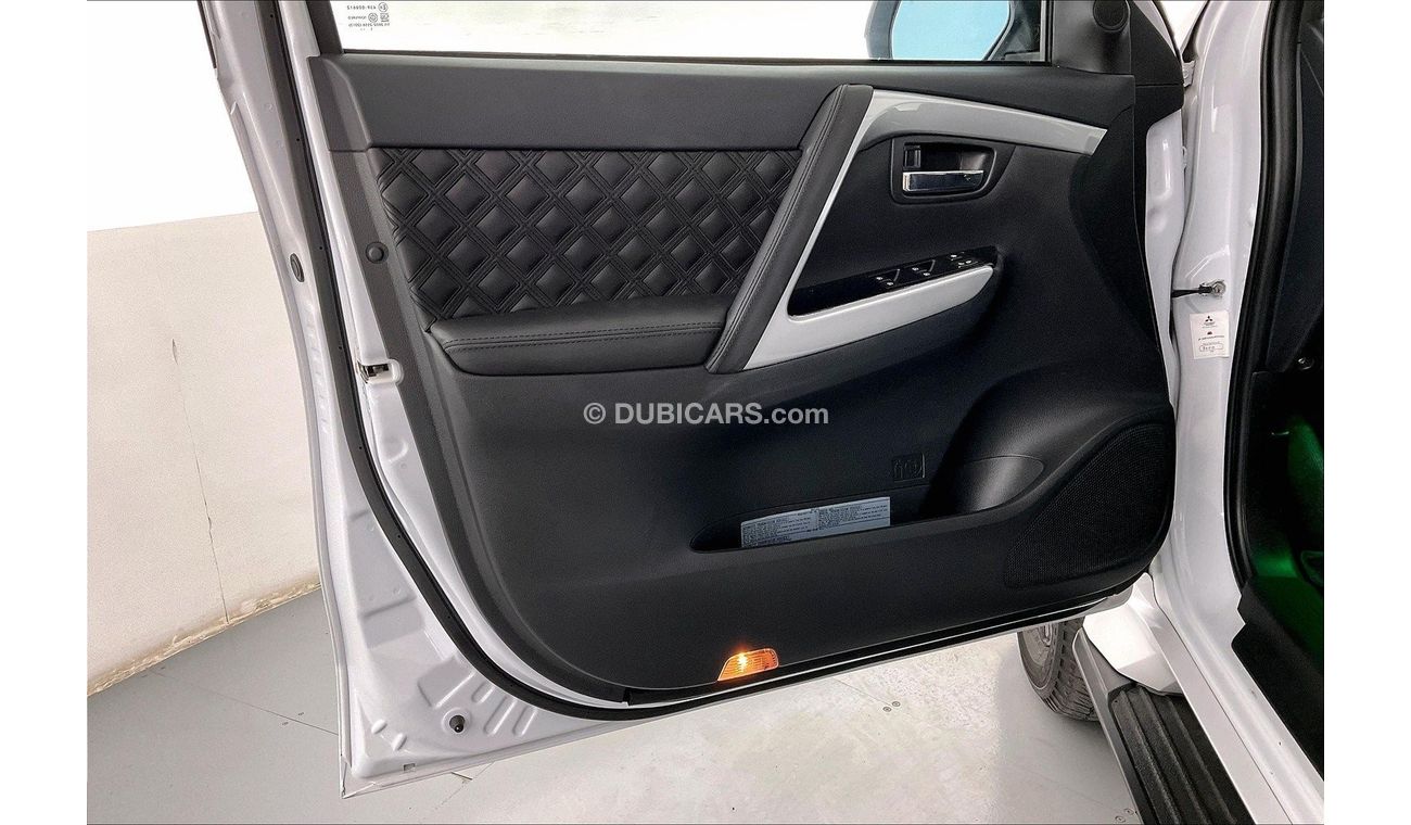 Mitsubishi Montero Signature