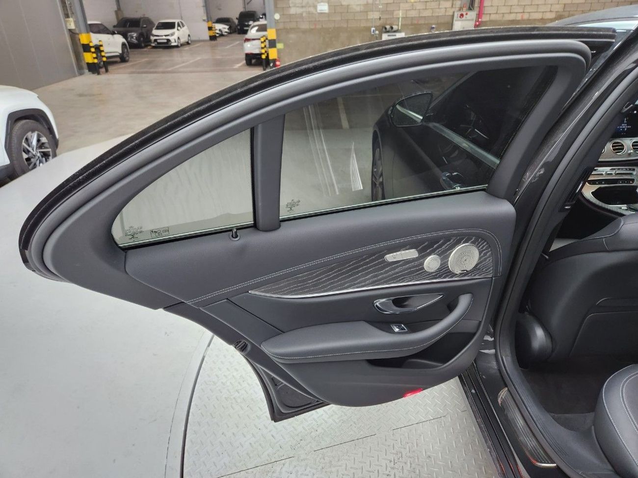 Mercedes-Benz E 350 2022 MERCEDES BENZ NEW E350 4M AVANTGARDE (G) 2.0