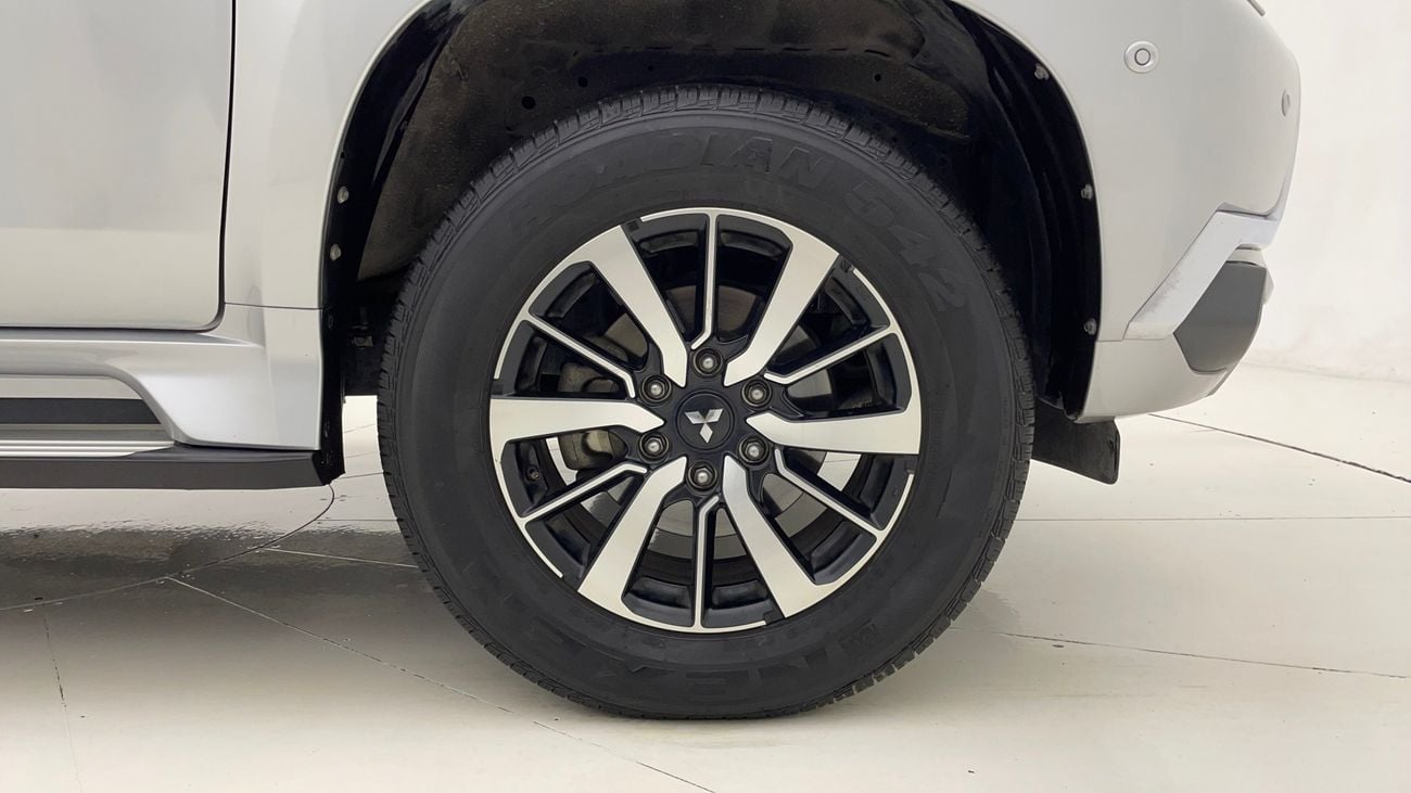 ميتسوبيشي مونتيرو سبورت GLS PREMIUM 3 | بدون دفعة مقدمة | اختبار القيادة في المنزل