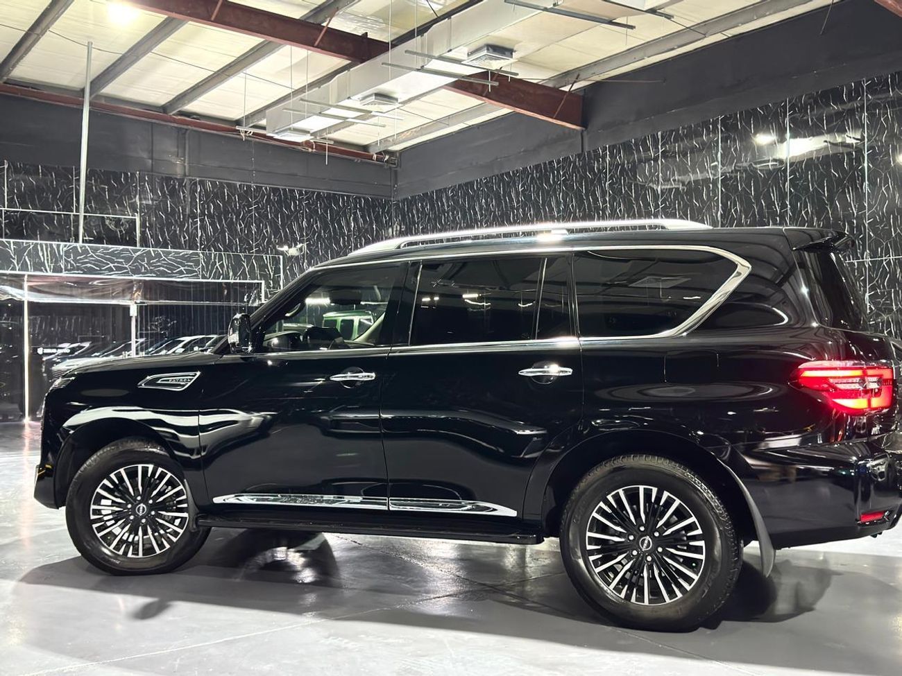 Nissan Patrol SE Platinum 5.6L 2024 Nissan Patrol, 2027 Nissan Warranty, Full Options, Very Low Kms, 7 Seater, GCC