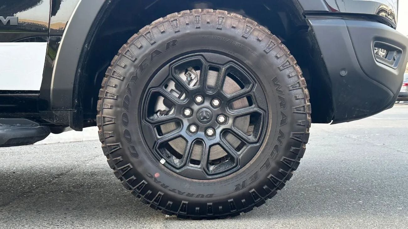 رام 1500 Rebel X 3.0L TT Crew Cab with Rambox {Export Only}