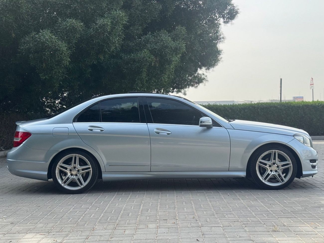 مرسيدس بنز C 200