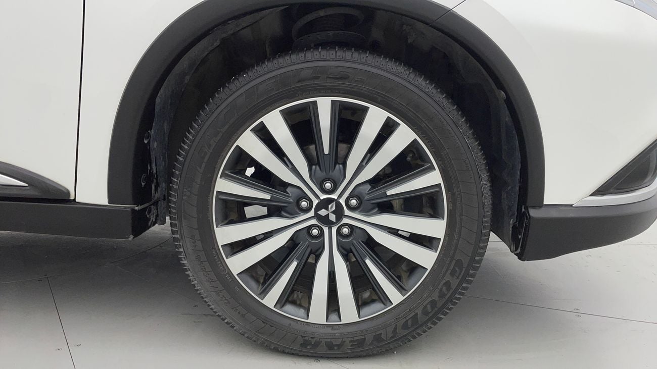 ميتسوبيشي آوتلاندر GLX LOWLINE 2.4 | بدون دفعة مقدمة | اختبار قيادة مجاني للمنزل