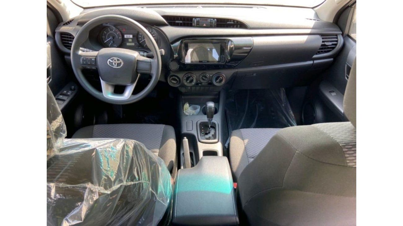 تويوتا هيلوكس 2024 TOYOTA HILUX 2.7L BASICA GASOLINA A/T