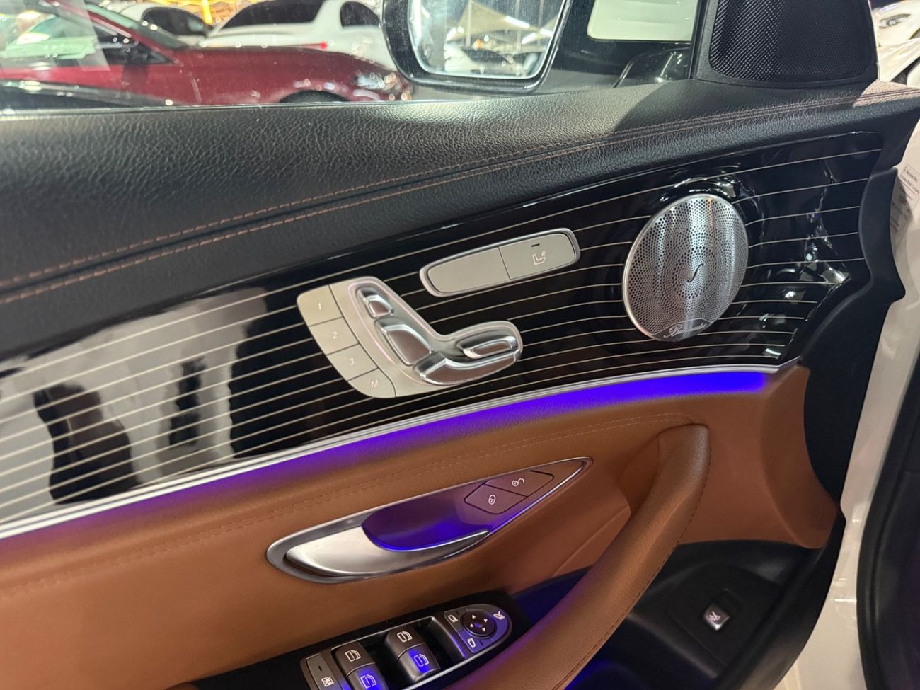 مرسيدس بنز E300