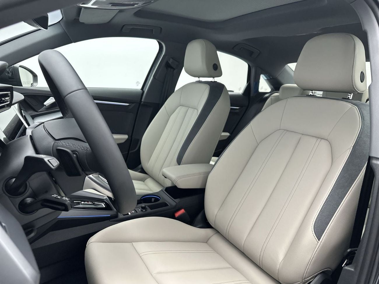 Audi A3 A3 Sedan Advanced 35 TFSI 150hp Progress (Ref# 22338)