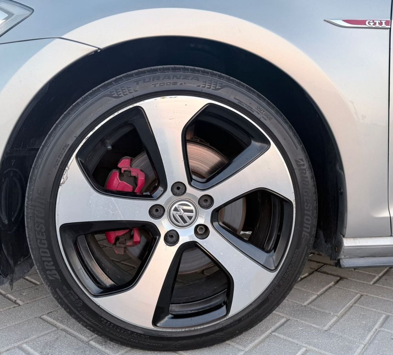Volkswagen Golf GTI SPORT