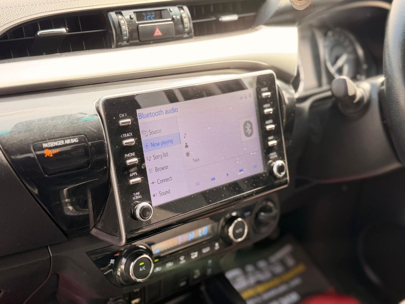 تويوتا هيلوكس SR5 export from Australia