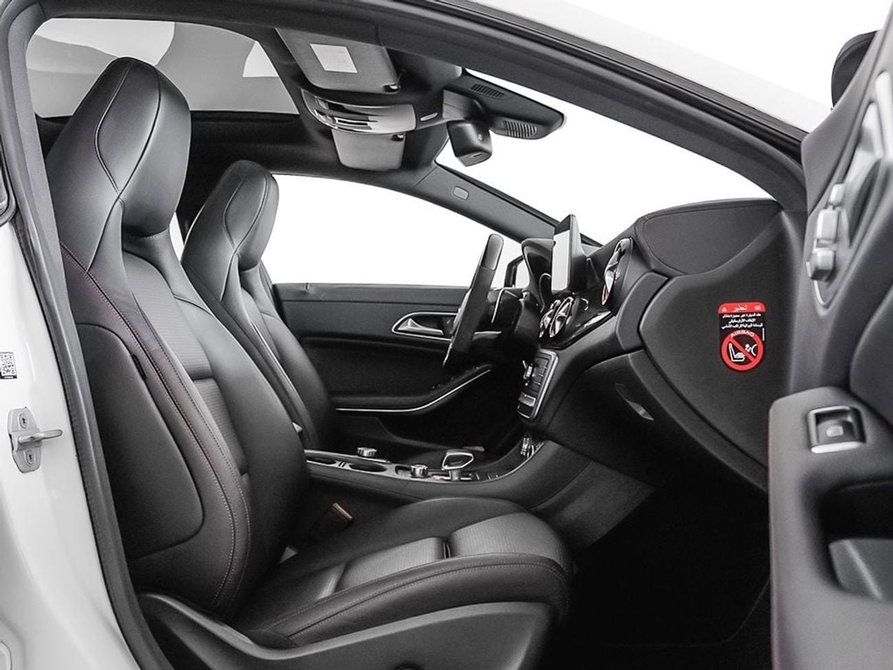مرسيدس بنز CLA 45 AMG STD 2.0L
