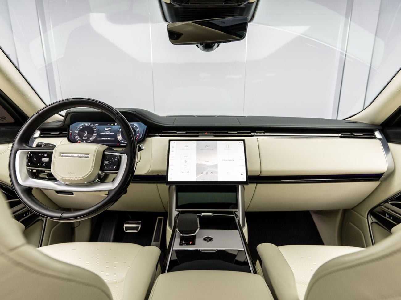 Land Rover Range Rover HSE P530 4.4L SUMMER STARTS NOW | EXCLUSIVE DEAL BY BLACKLINE, 2030 Warranty + Service, GCC