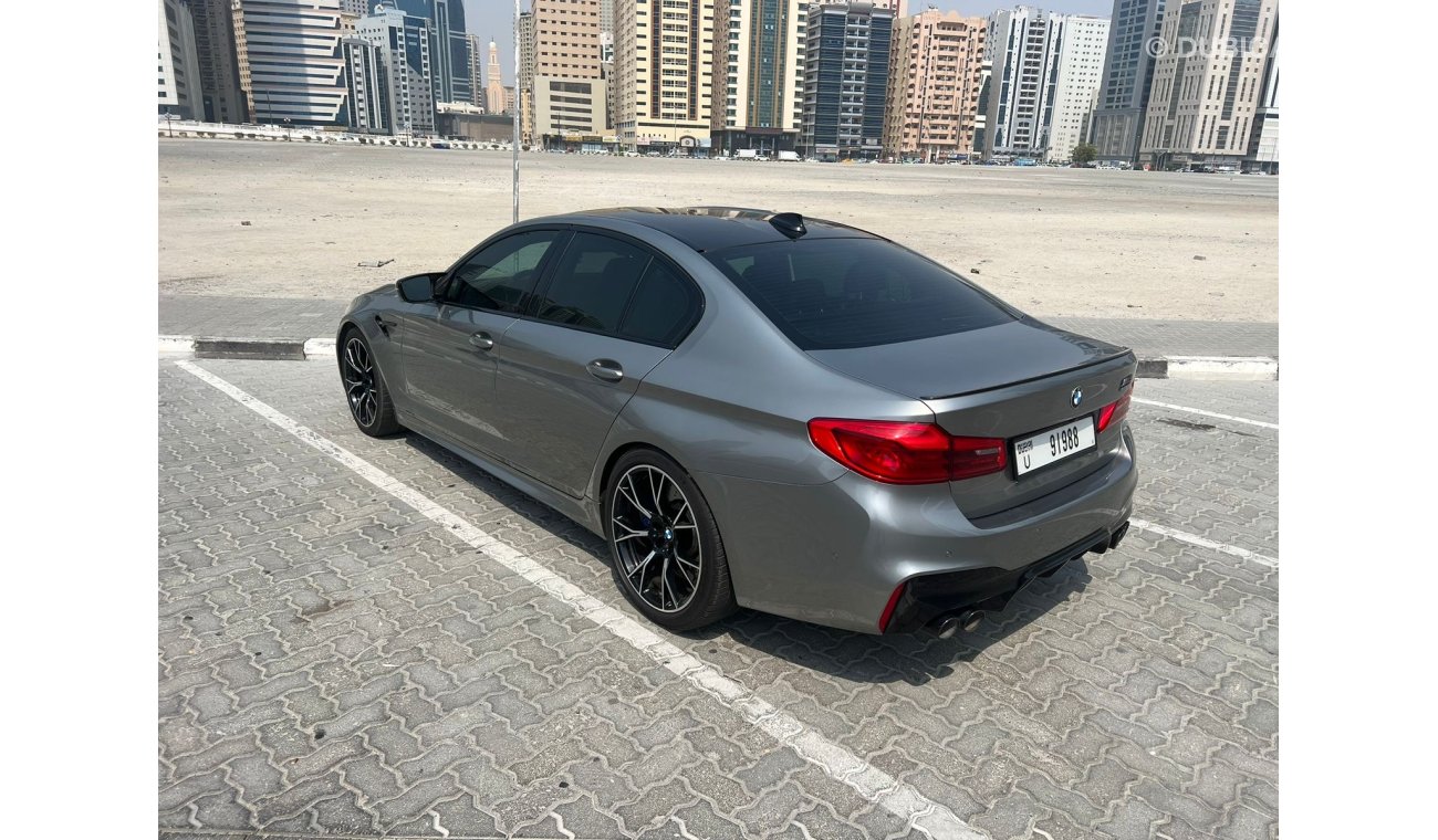 بي أم دبليو M5 competition