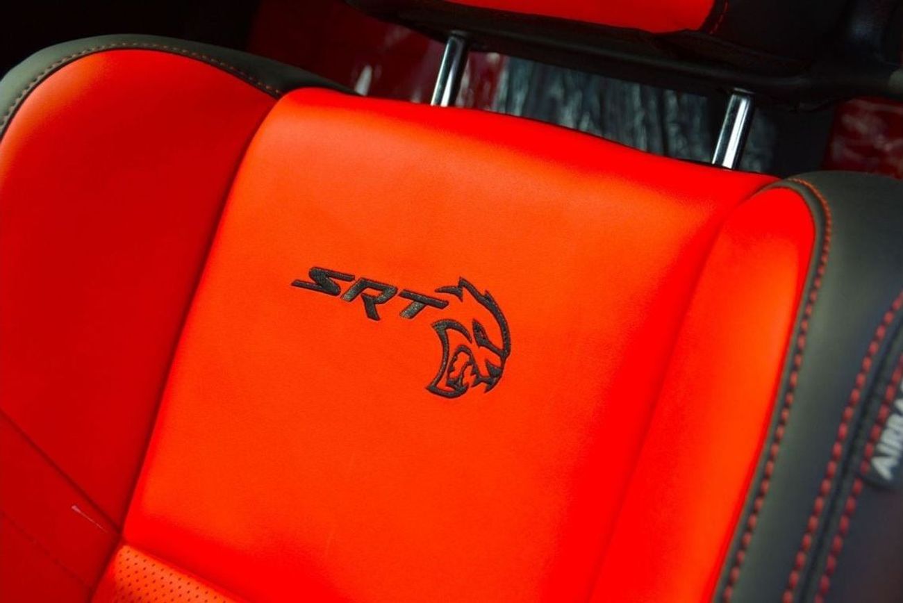 Dodge Challenger SXT Plus 3.6L THE MOST BEAUTIFUL COLOR/ FULL OPTION- SUN ROOF -ORGINAL AIR BAGS