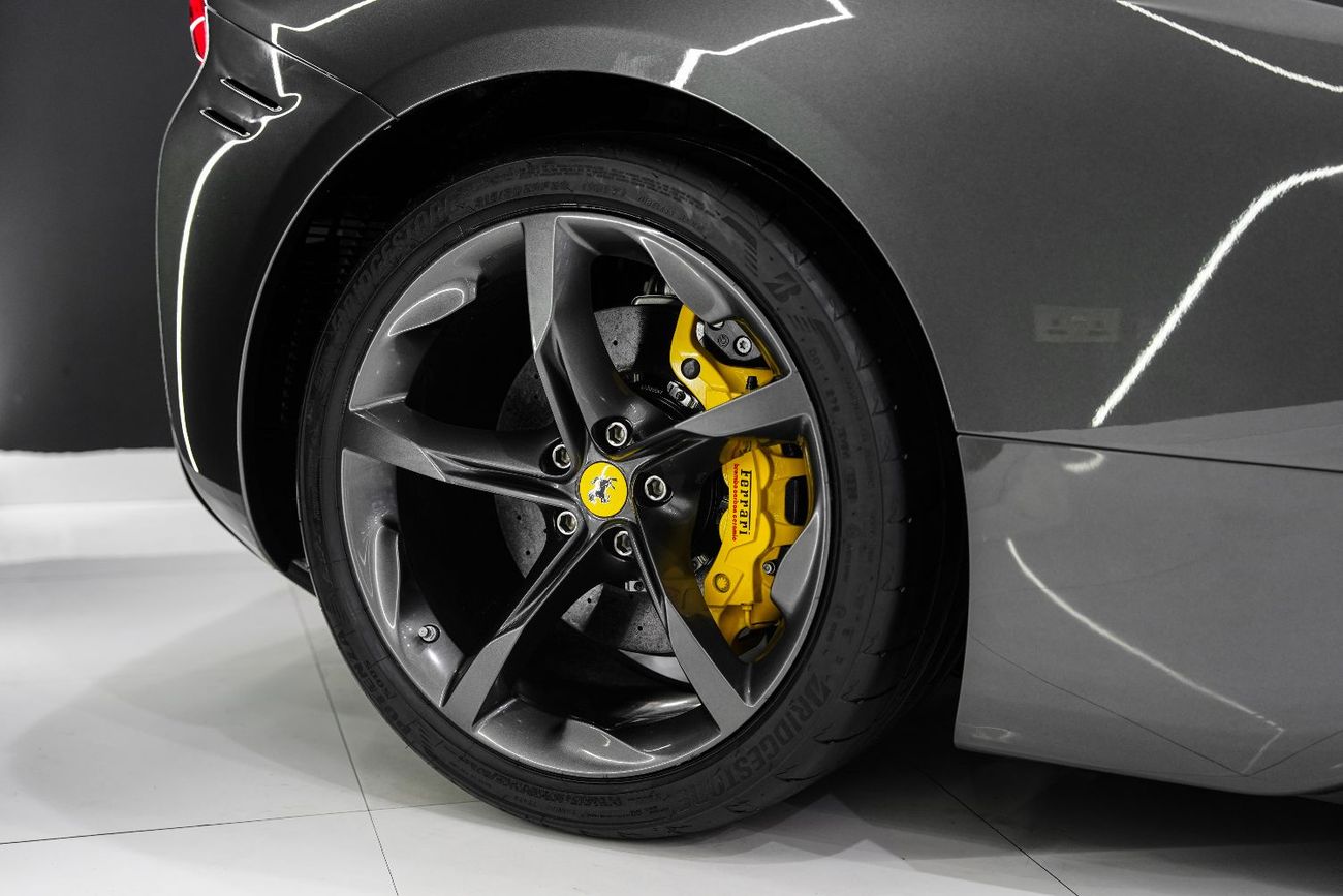 فيراري SF90 ستراديل JBL Audio, Very Low KM, Dealer Warranty + Service!!