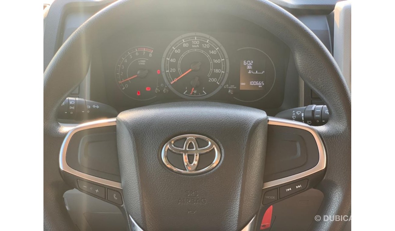 Toyota Hiace 2019 Van 6 Cylinders (Chiller RedDot) Ref#308