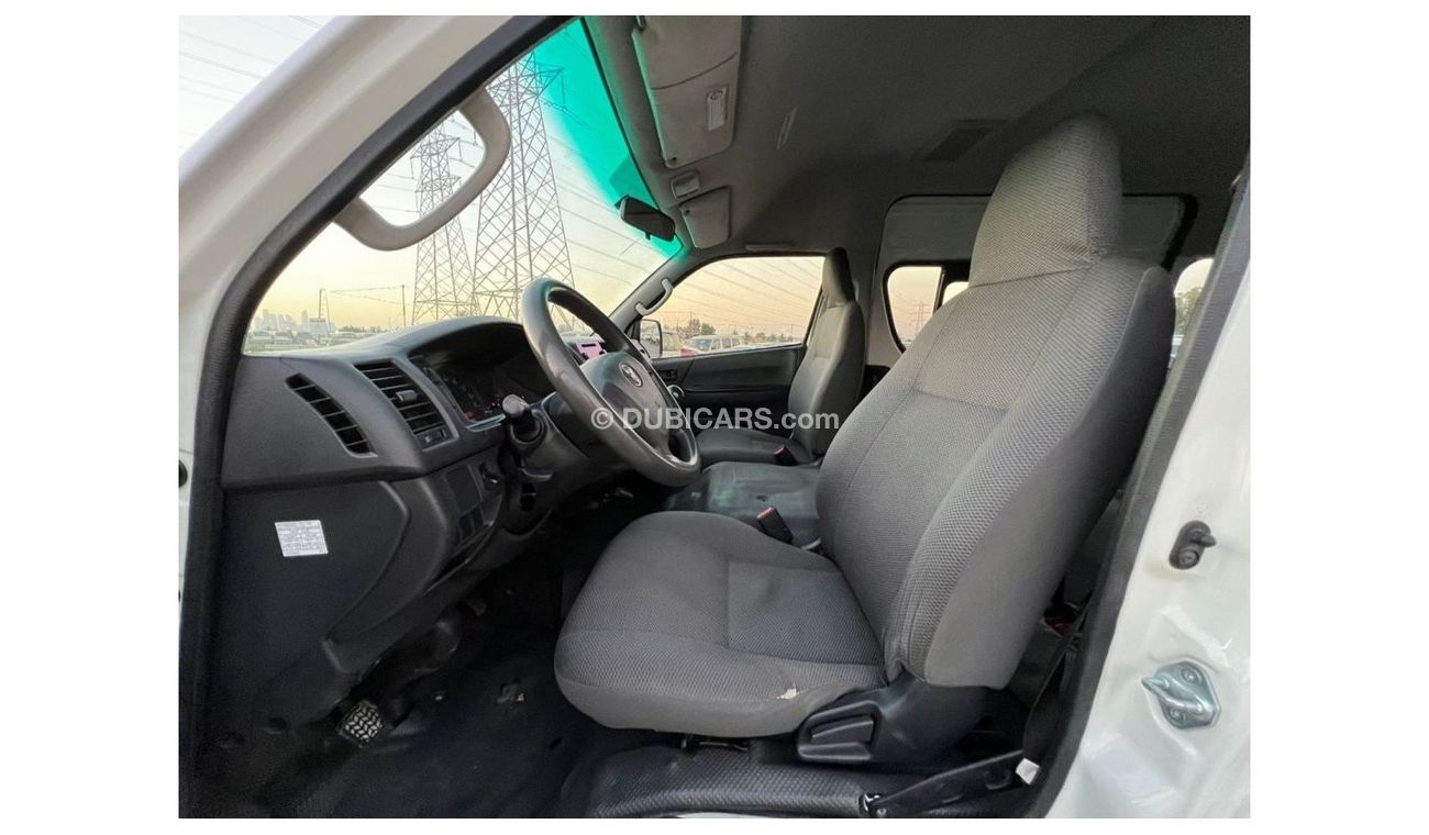 Toyota Hiace 2017 TOYOTA HIACE