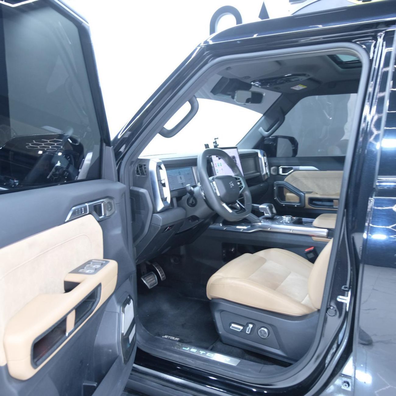 Jetour T2 Luxury Jetour T2 2025 | Under Warranty | Perfect Condition | GCC Specs