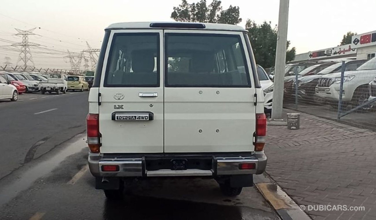 Toyota Land Cruiser Hard Top 5 doors