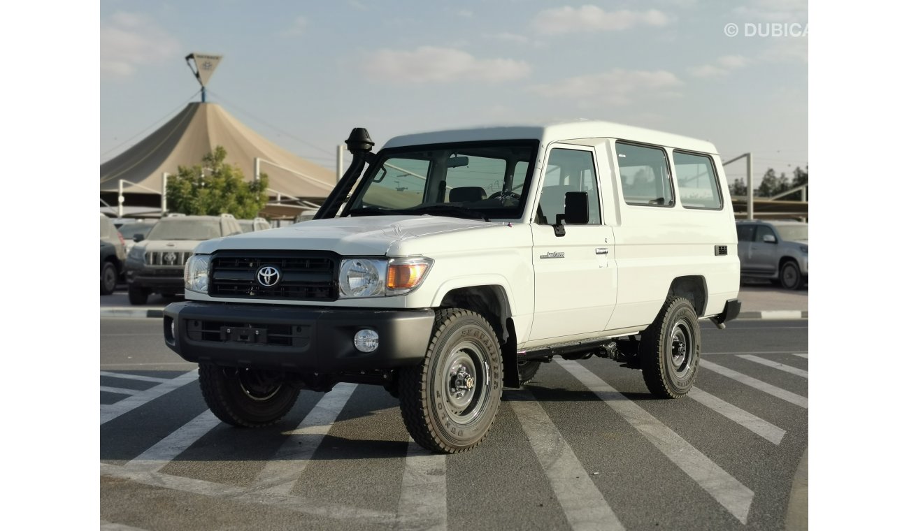 تويوتا لاند كروزر هارد توب 4.2L DIESEL, SNORKELER, QUANTITY AVAILABLE AT SPECIAL OFFER (CODE # HTLX78)