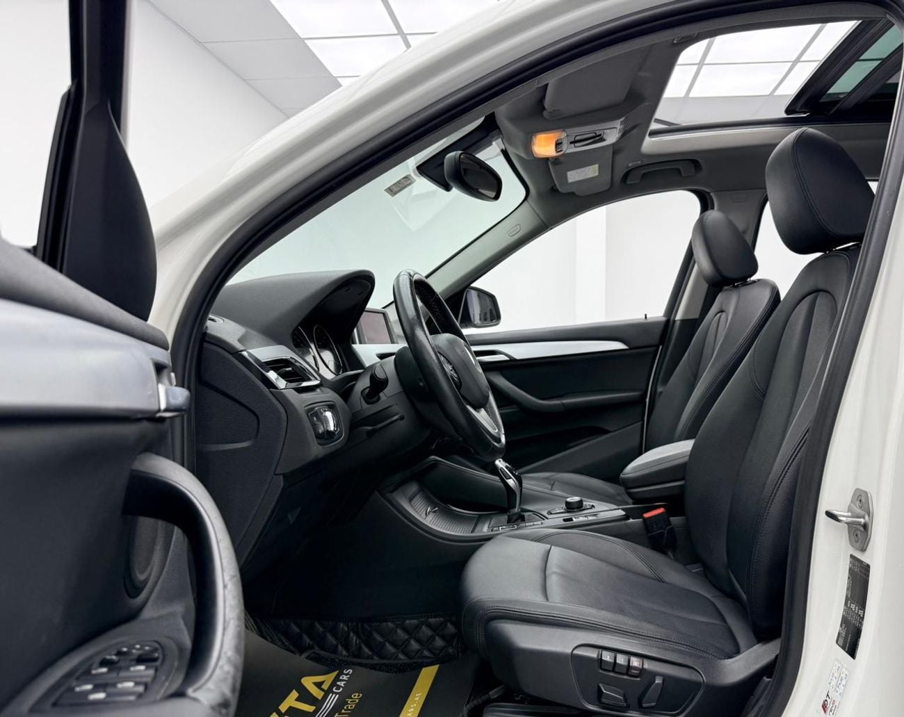 BMW X1 sDrive 20i 2.0L 2019 BMW X1 sDrive20i, Warranty, Full BMW Service History, GCC