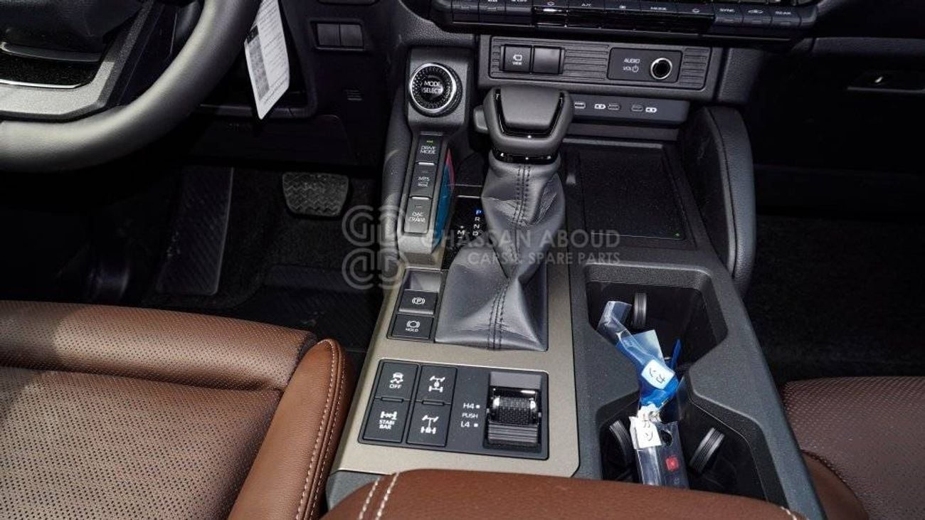 تويوتا برادو Adventure Mono Tone 2.4T