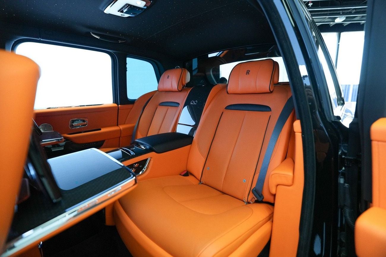 Rolls Royce Cullinan BLACK BADGE