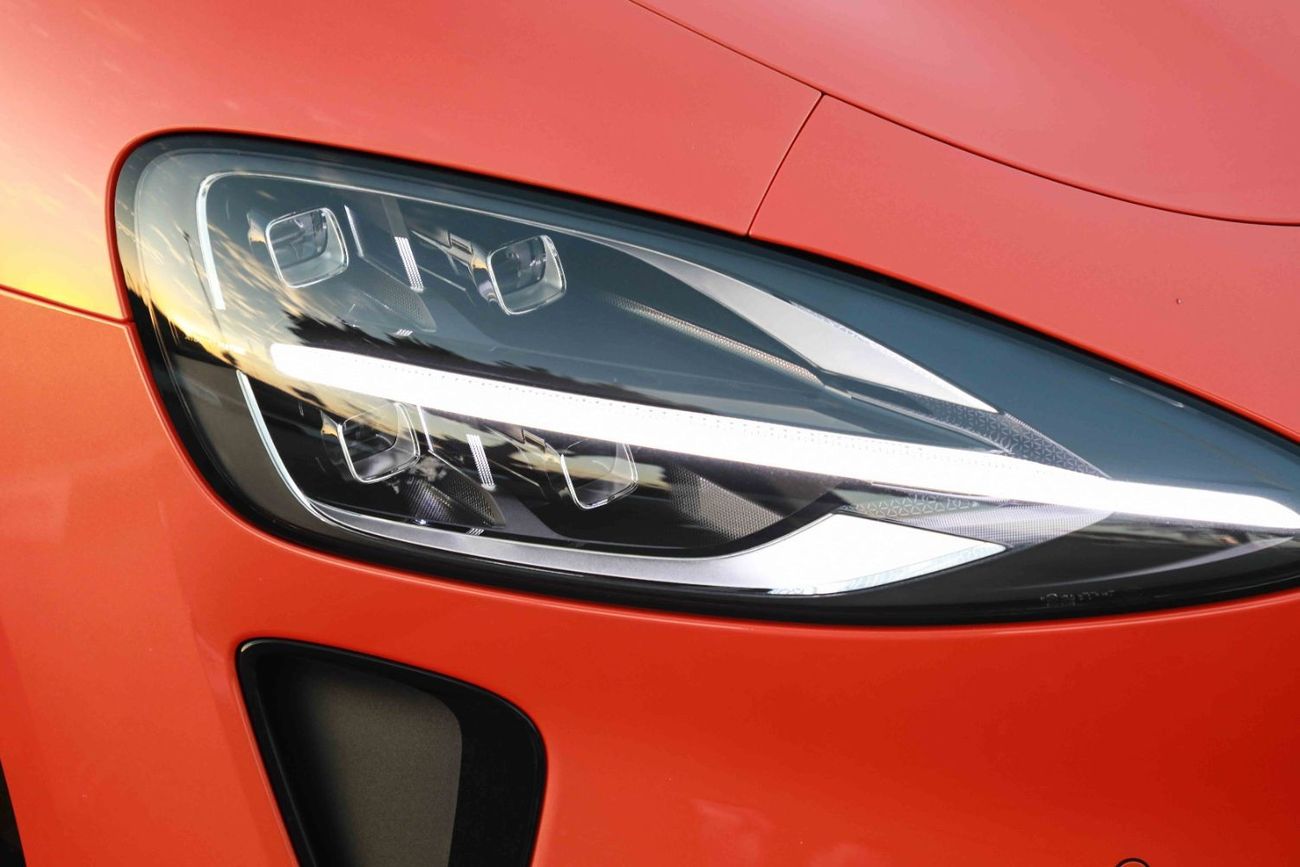 Xiaomi SU7 2024 XIAOMI SU7 MAX - Orange inside Grey