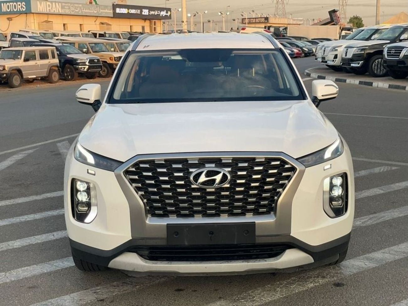 Hyundai Palisade 2022 Hyundai Palisade SEL premium GCC Specs Original Paint 3.5L V6 AWD 4x4 - Multi Drive Mode - 7 Se