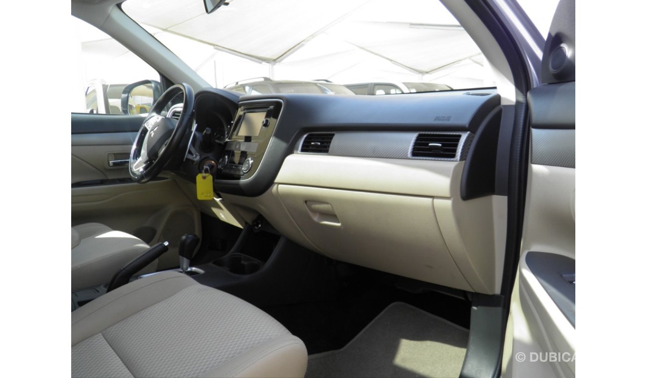 ميتسوبيشي آوتلاندر Mitsubishi outlander 4WD 2016 v4 GCC REF#53 7seats