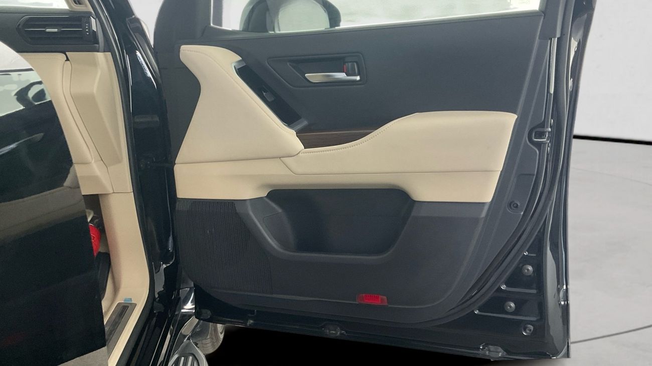 تويوتا لاند كروزر GXR | upto AED 20,000 Ramadan Discount | شامل الضمان | 0 ﺪﻔﻋﺓ ﺃﻮﻟﻯ