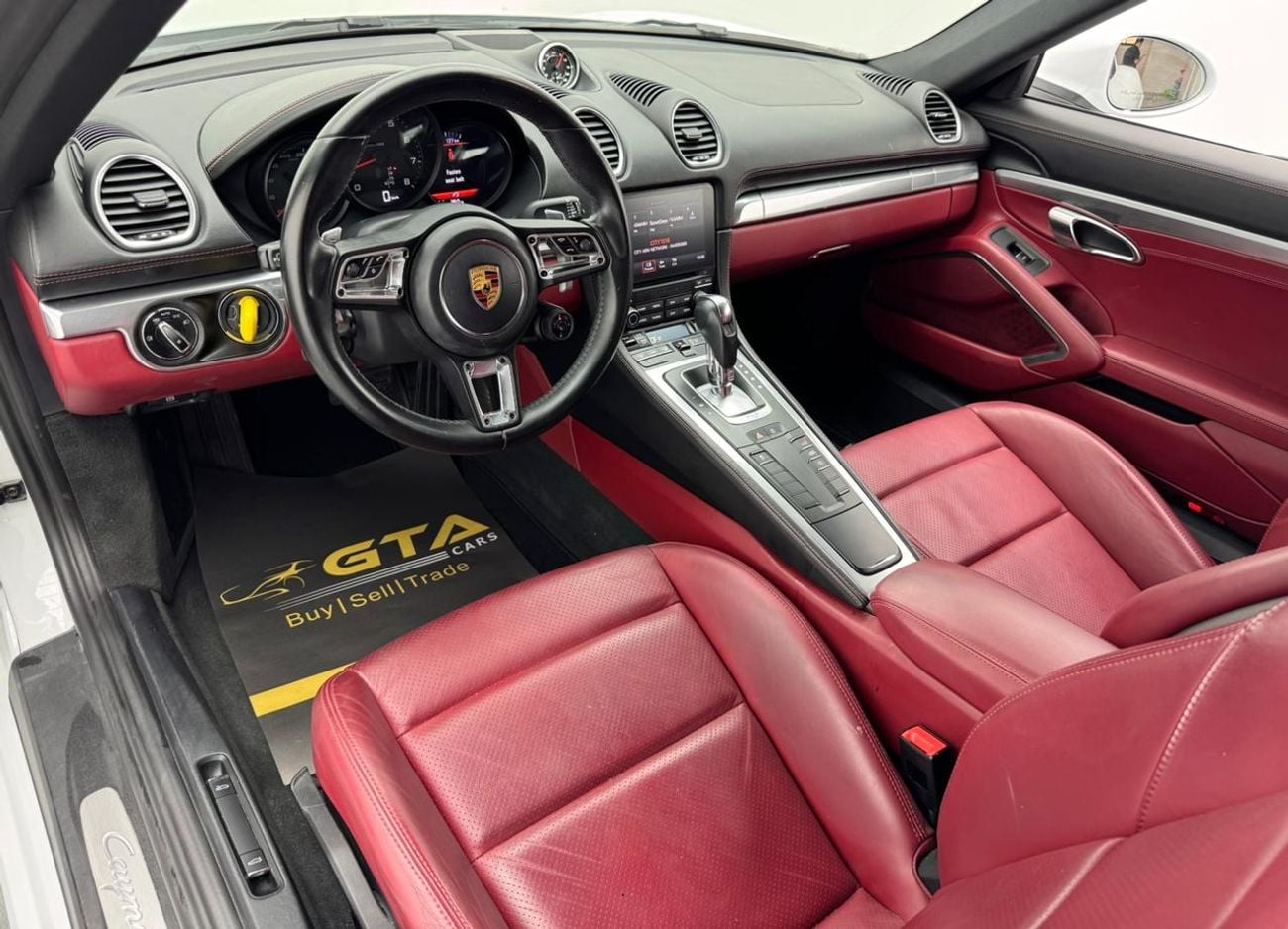 بورش كايمان 718 Std 2.0L A/T 2020 Porsche 718 Cayman, 1 Year Warranty, Full Service History, Excellent Condition, GC