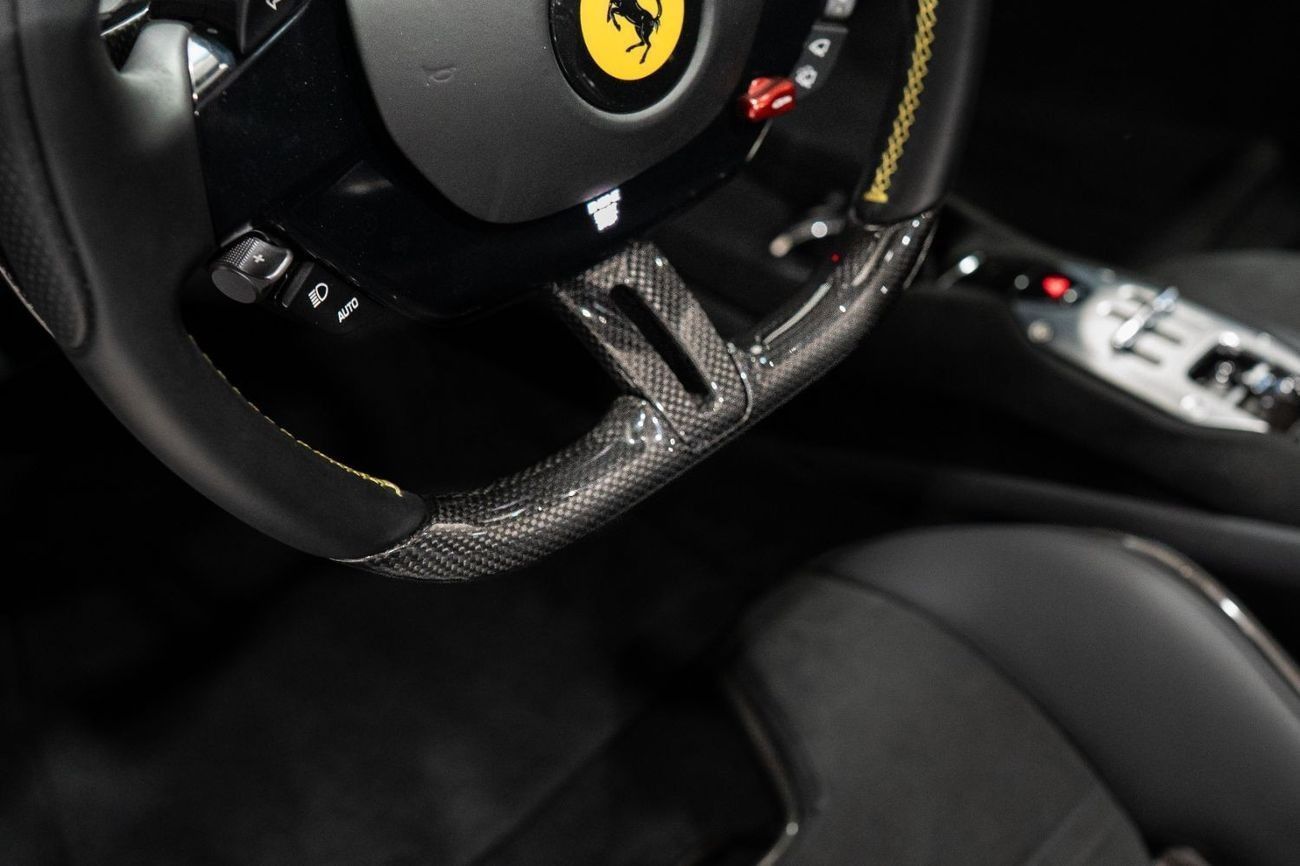 فيراري 296 GTS 296 GTS FULL CARBON | LIFT SYSTEM | DAYTONA RACING CARBONSEAT