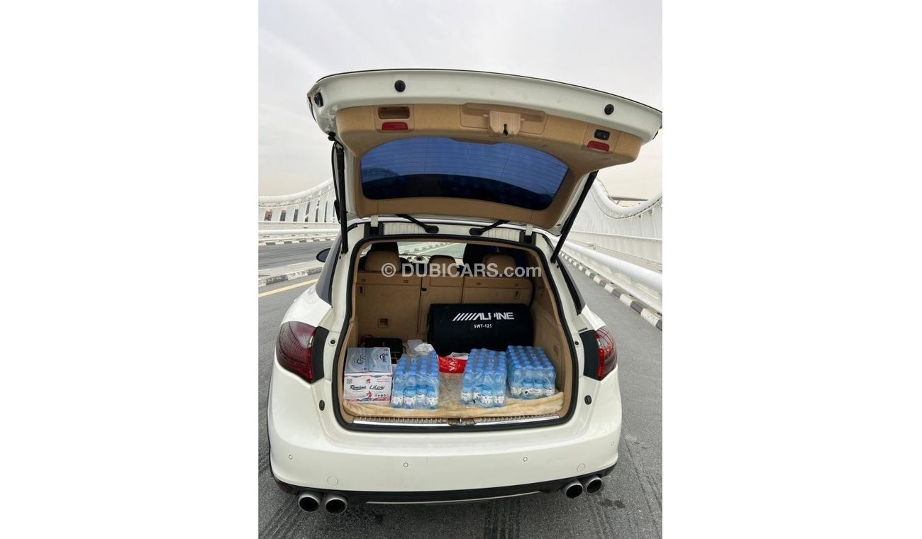 Porsche Cayenne PORSCHE FULL OPTION CLEAN CAR DUBAI PASS