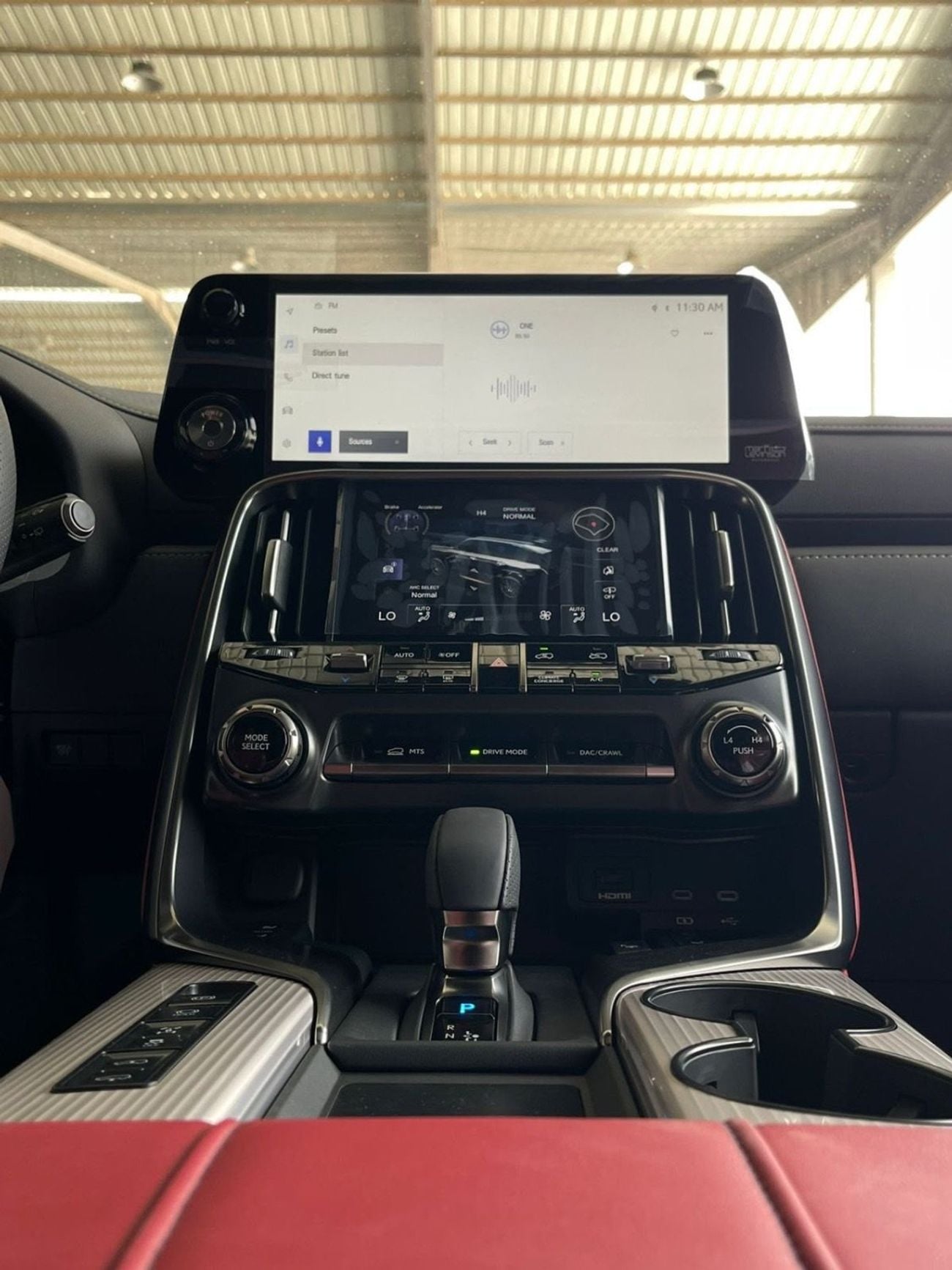 لكزس LX 700h F SPORT