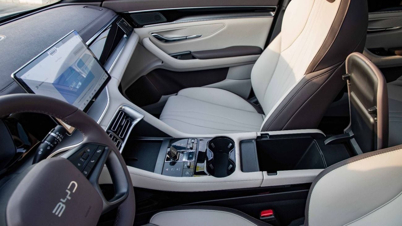 بي واي دي سونغ بلس EV 520KM LUXURY EDITION | 2025 | Ready Stock Limited QTY | For Local Registration +10% | RAMADAN REW